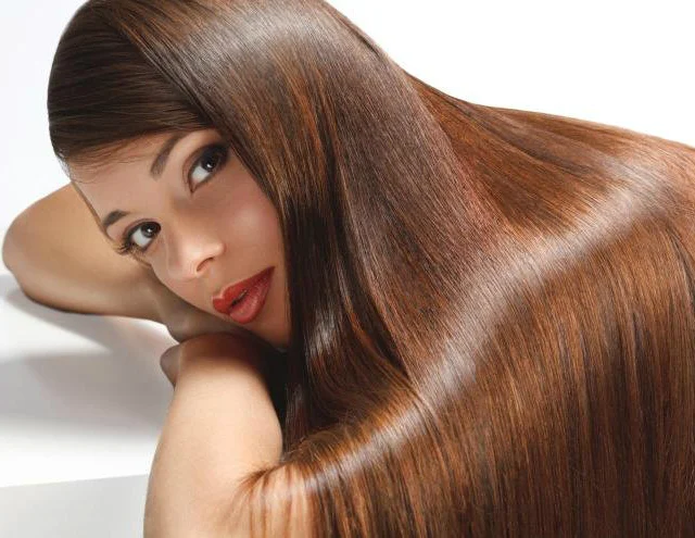 Cheveux denses et brillants